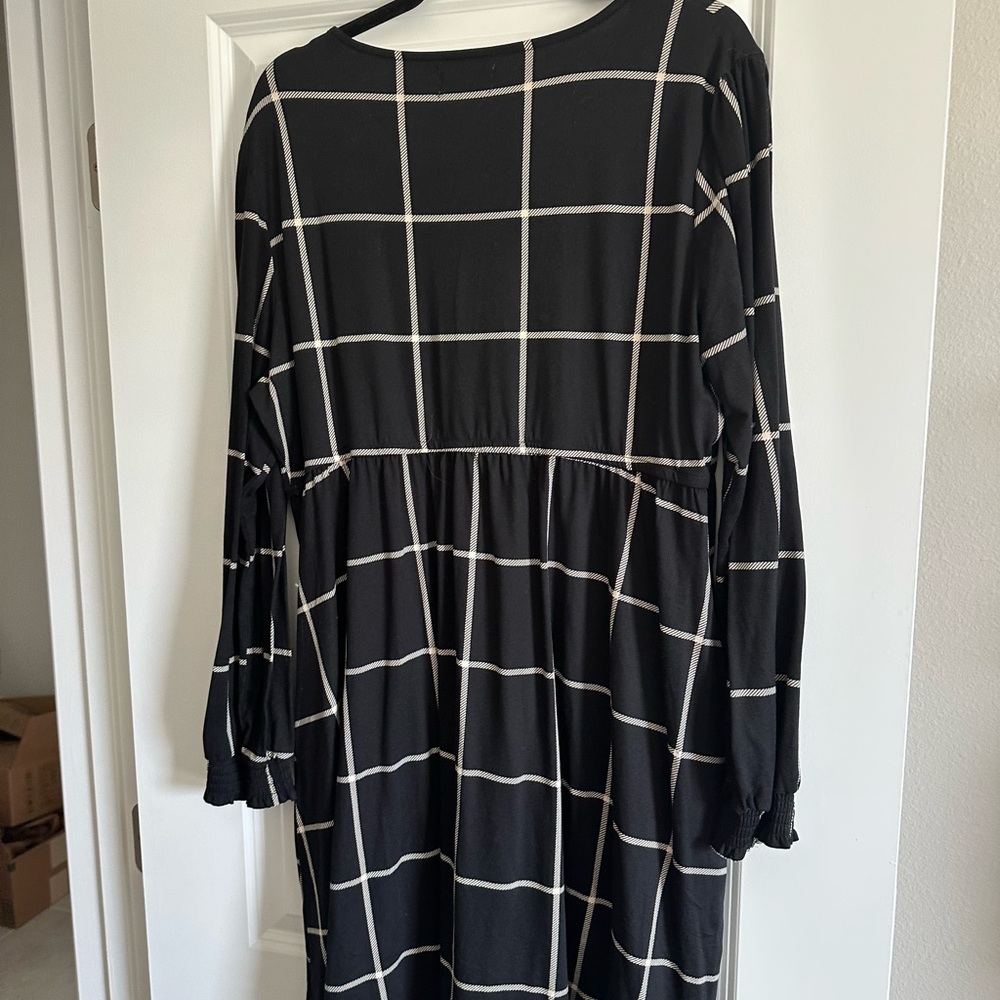 Maurices Black Dress with White Windowpane Grid - Picture 3 of 4